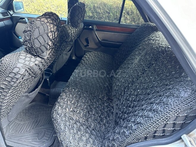 Mercedes E 220 1993, 481,000 km - 2.2 l - Bakı