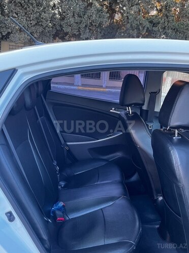 Hyundai Accent 2016, 524,700 km - 1.6 l - Bakı