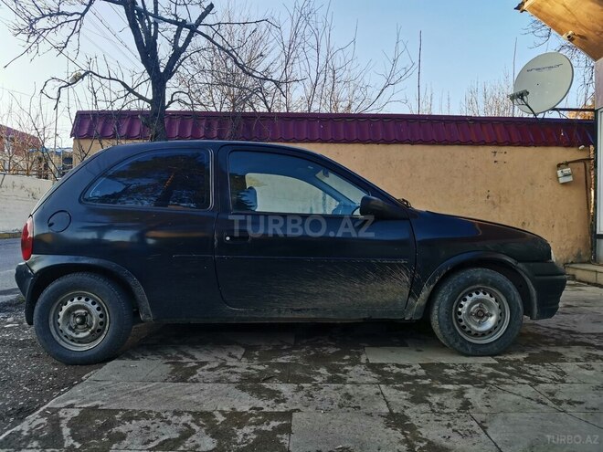 Opel Corsa 1994, 366,600 km - 1.4 l - Qusar