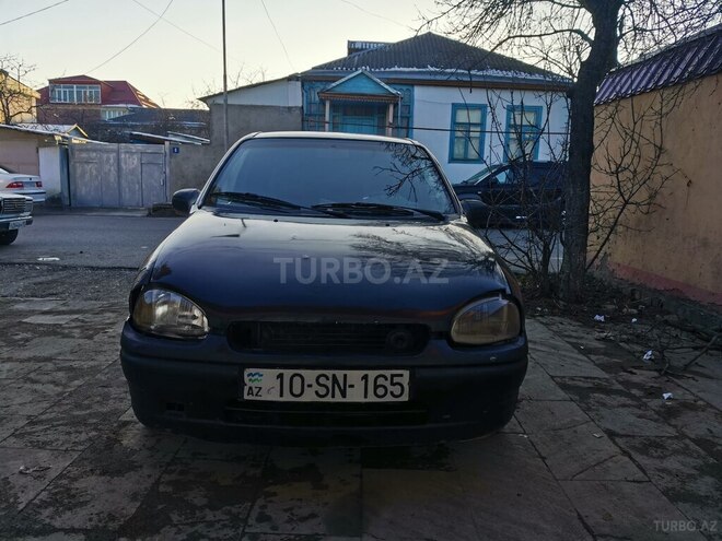 Opel Corsa 1994, 366,600 km - 1.4 l - Qusar