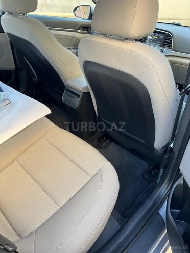 Hyundai Elantra 2017, 173,239 km - 2.0 л - Bakı