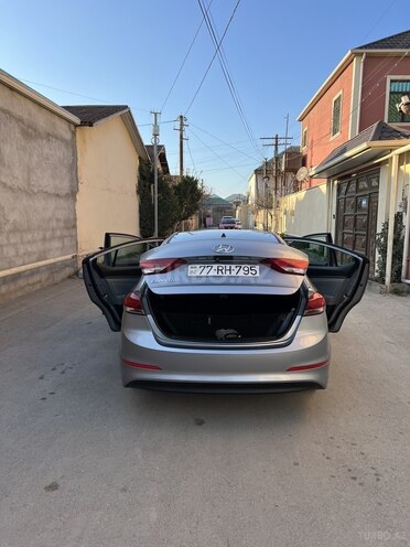 Hyundai Elantra 2017, 173,239 km - 2.0 л - Bakı
