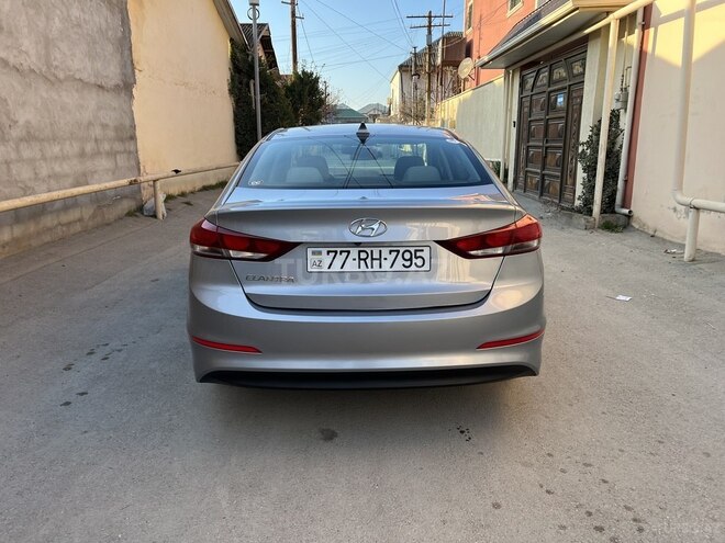 Hyundai Elantra 2017, 173,239 km - 2.0 л - Bakı