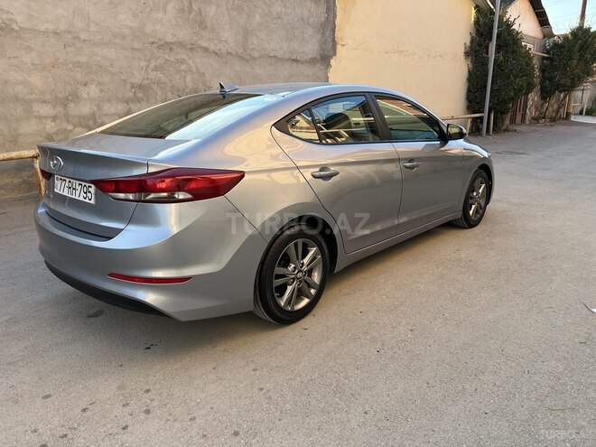Hyundai Elantra 2017, 173,239 km - 2.0 л - Bakı