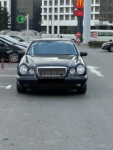 Mercedes E 220 1999, 615,737 km - 2.2 l - Bakı