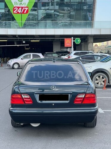 Mercedes E 220 1999, 615,737 km - 2.2 l - Bakı