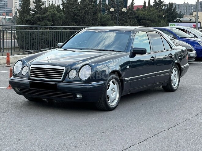 Mercedes E 220 1999, 615,737 km - 2.2 l - Bakı