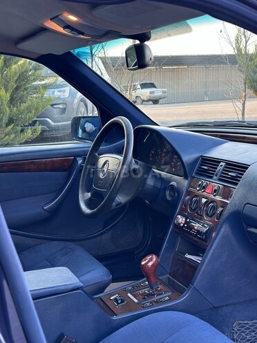 Mercedes C 180 1999, 312,000 km - 1.8 l - Sabirabad