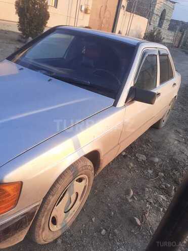 Mercedes 190 1986, 239,000 km - 2.0 l - Gəncə
