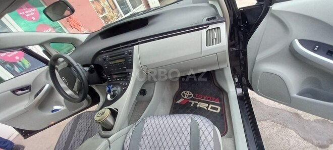 Toyota Prius 2010, 250,000 km - 1.8 л - Bakı