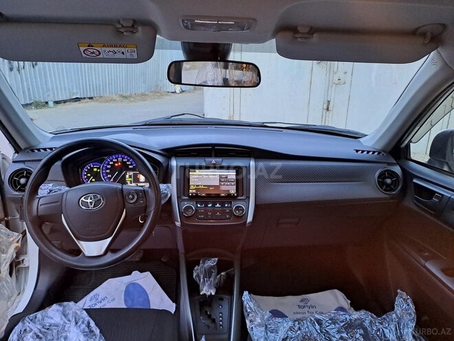 Toyota Corolla 2018, 207,000 km - 1.5 l - Bakı