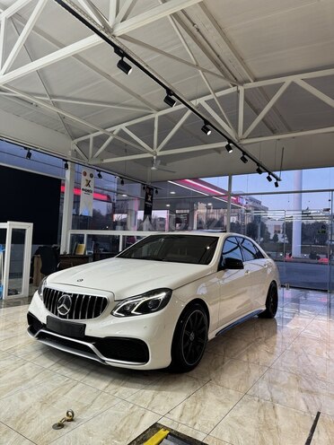 Mercedes E 350 2011, 270,000 km - 3.5 l - Bakı