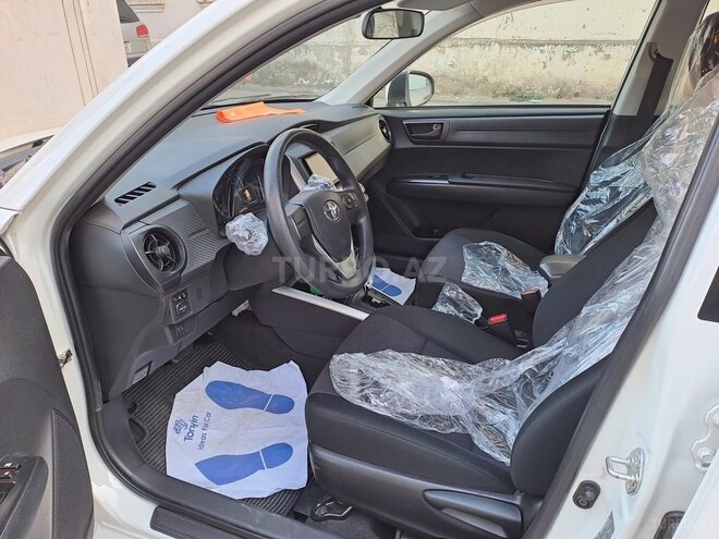 Toyota Corolla 2018, 207,000 km - 1.5 l - Bakı