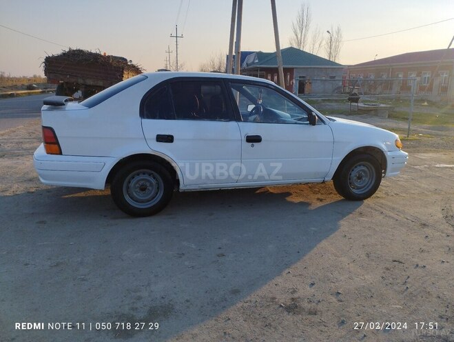 Toyota  1995, 888,880 km - 1.5 l - Sabirabad