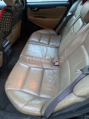 Volvo  2002, 280,000 km - 2.5 l - Bakı