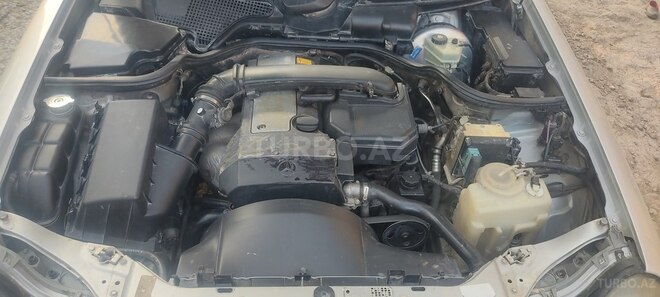 Mercedes E 230 1995, 533,722 km - 2.3 l - Sabirabad