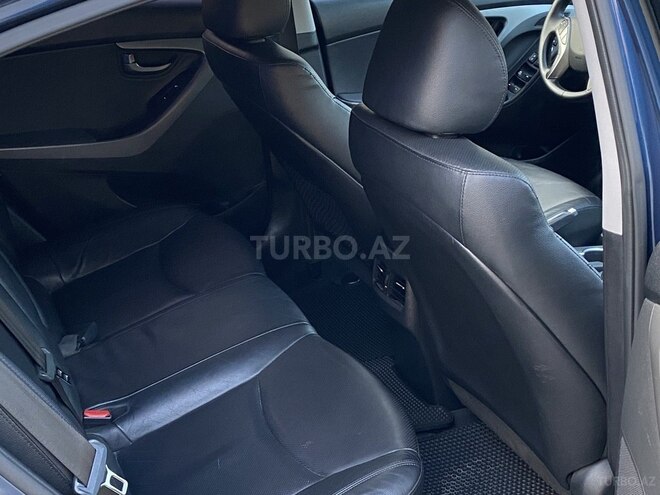 Hyundai Elantra 2015, 97,543 km - 1.8 l - Bakı