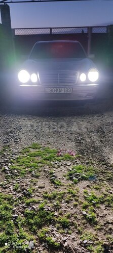 Mercedes E 230 1995, 533,722 km - 2.3 l - Sabirabad