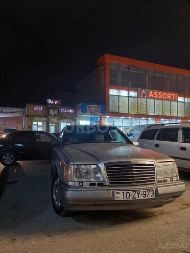 Mercedes E 220 1995, 440,665 km - 2.2 l - Bakı