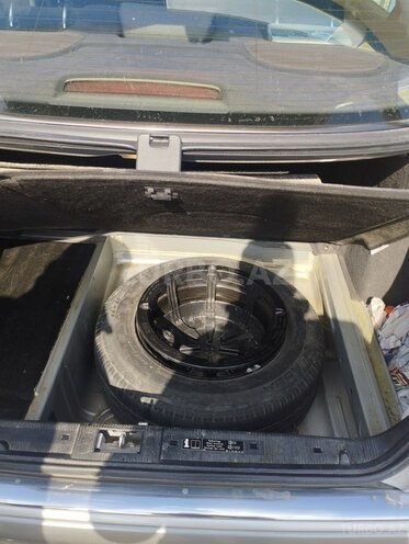 Mercedes E 240 1998, 294,000 km - 2.4 l - Sabirabad