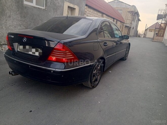 Mercedes C 240 2001, 201,781 km - 2.4 л - Zaqatala
