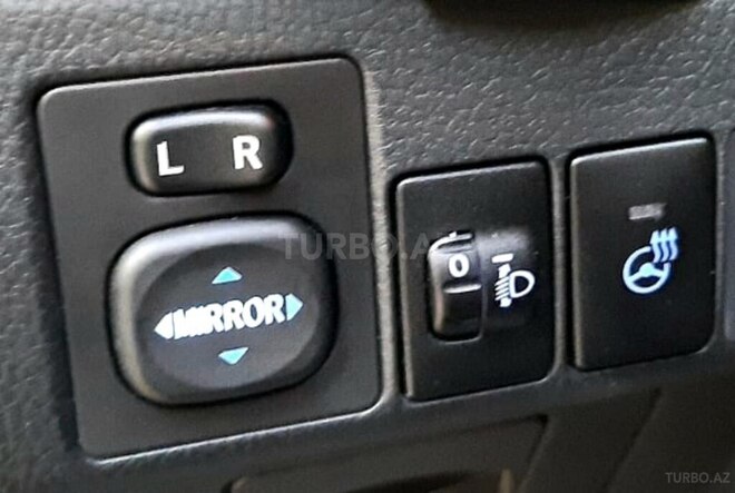 Toyota Corolla 2018, 65,000 km - 1.6 l - Bakı