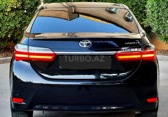 Toyota Corolla 2018, 65,000 km - 1.6 l - Bakı