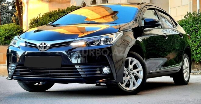 Toyota Corolla 2018, 65,000 km - 1.6 l - Bakı