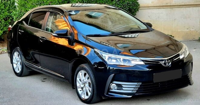 Toyota Corolla 2018, 65,000 km - 1.6 l - Bakı