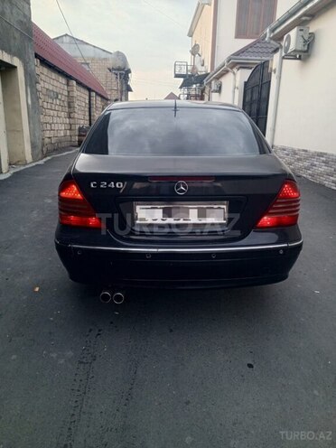 Mercedes C 240 2001, 213,467 km - 2.6 л - Zaqatala