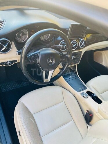 Mercedes GLA 200 2016, 180,000 km - 2.0 л - Bakı