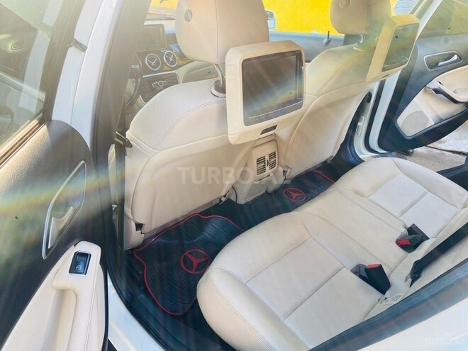 Mercedes GLA 200 2016, 180,000 km - 2.0 л - Bakı