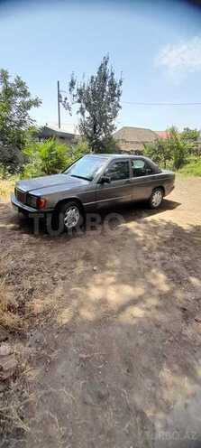 Mercedes 190 1992, 23,000 km - 2.0 l - Masallı