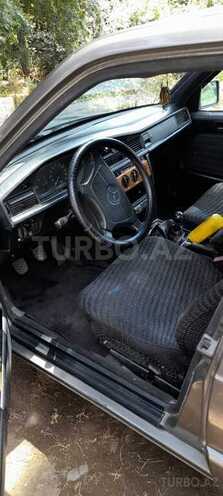 Mercedes 190 1992, 23,000 km - 2.0 l - Masallı