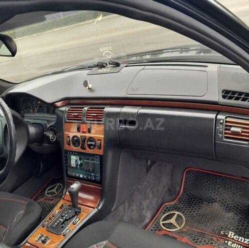 Mercedes E 230 1997, 345,000 km - 2.3 l - Naftalan