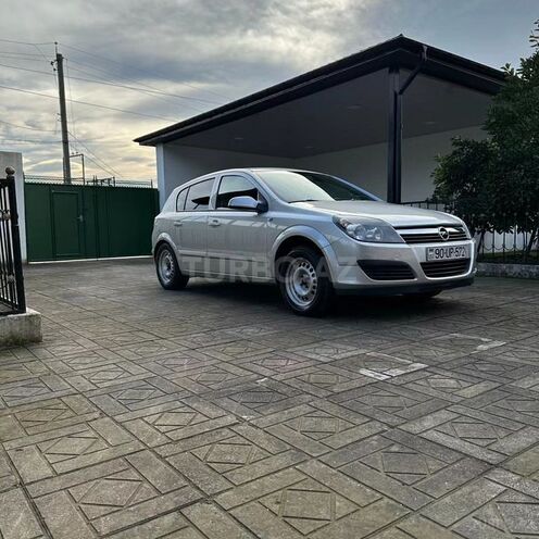 Opel Astra 2006, 197,000 km - 1.4 l - Naftalan