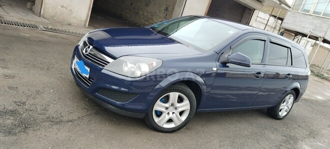 Opel Astra 2009, 280,000 km - 1.4 l - Bakı