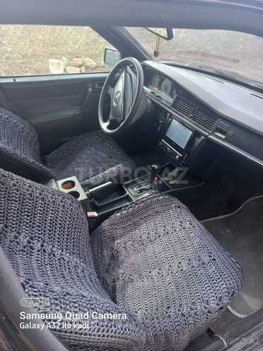 Mercedes 190 1992, 33,000 km - 1.8 l - Qazax