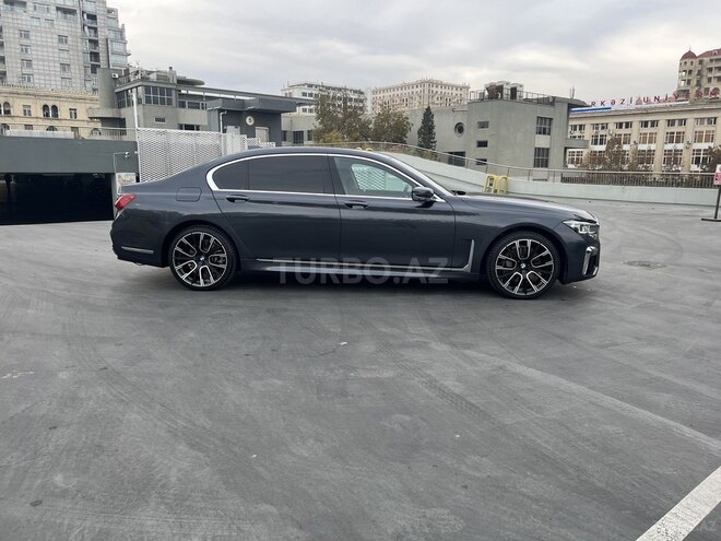 BMW 740 2019, 105,000 km - 3.0 l - Bakı