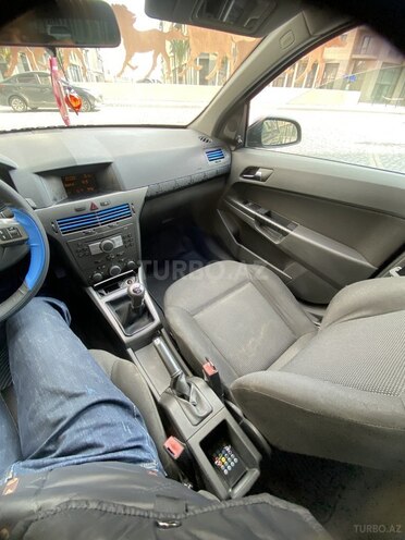 Opel Astra 2005, 215,000 km - 1.4 l - Bakı