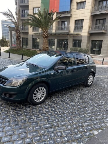 Opel Astra 2005, 215,000 km - 1.4 l - Bakı