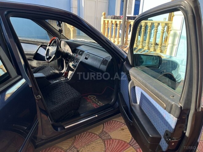 Mercedes C 180 1994, 561,732 km - 1.8 л - Bakı
