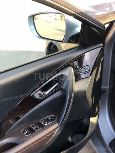 Hyundai Grandeur 2015, 168,200 km - 2.2 l - Bakı
