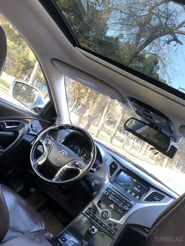 Hyundai Grandeur 2015, 168,200 km - 2.2 l - Bakı