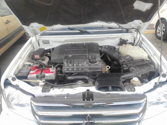 Mitsubishi Pajero io 2001, 345,000 km - 2.0 l - Sumqayıt