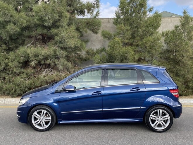 Mercedes B 180 2008, 84,000 km - 1.7 l - Bakı