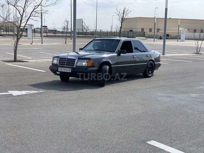 Mercedes E 230 1992, 499,999 km - 2.3 l - Bakı