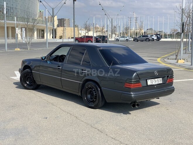 Mercedes E 230 1992, 499,999 km - 2.3 l - Bakı