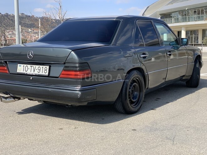 Mercedes E 230 1992, 499,999 km - 2.3 l - Bakı
