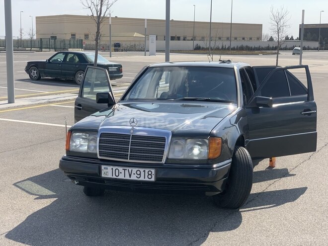 Mercedes E 230 1992, 499,999 km - 2.3 l - Bakı